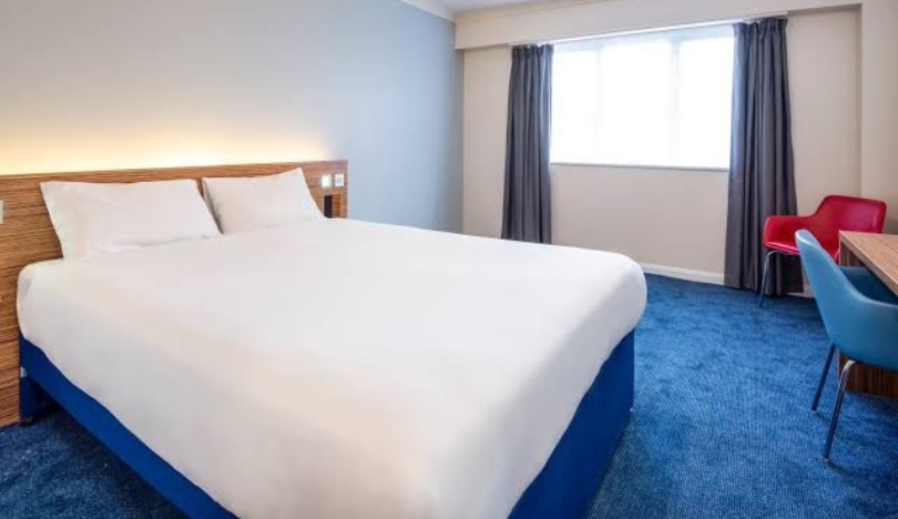 Book ibis budget London Heathrow Central