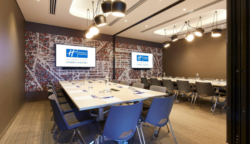Vacation to Holiday Inn Express Sydney Airport